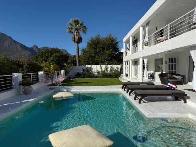 To Let 3 Bedroom Property for Rent in Hout Bay Western Cape